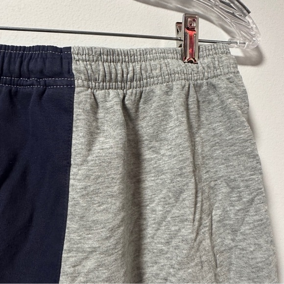 Vintage Umbro Gray Navy Blue Logo Two-Toned Sweat Shorts Youth Size XL 16/18 - Picture 10 of 15